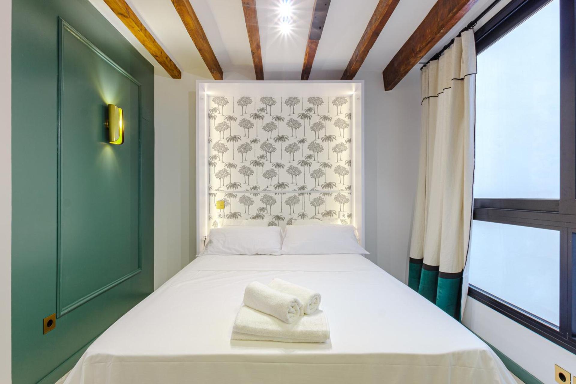 Refined And Practical Studio In Historic Center Of Аликанте Екстериор снимка