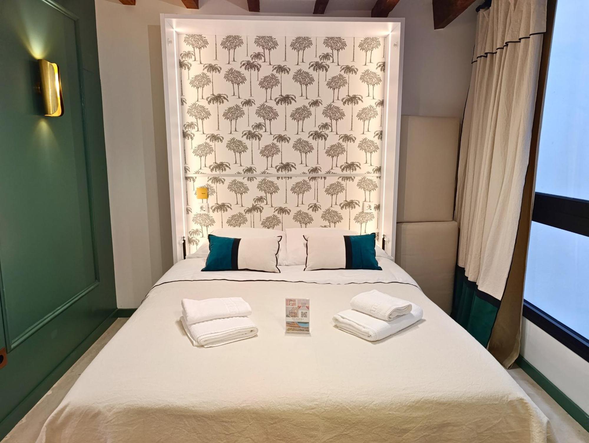 Refined And Practical Studio In Historic Center Of Аликанте Екстериор снимка